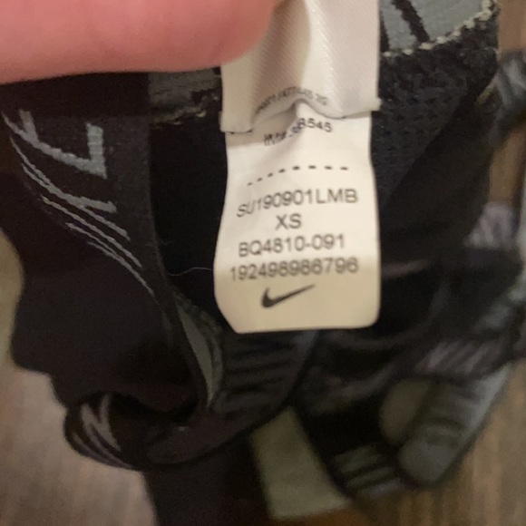 xs Indy gray and black sports bra (no pads) - Picture 3 of 3